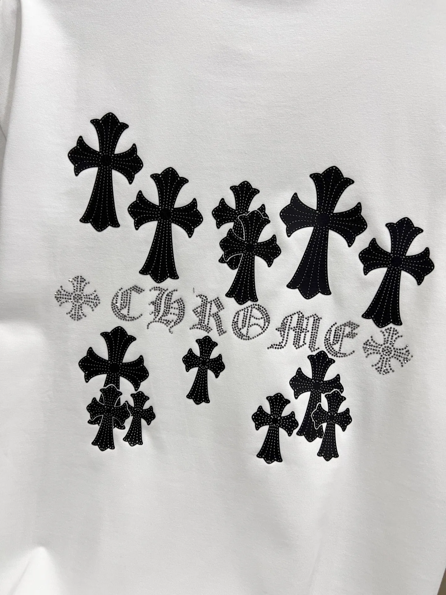 🅿️190 CH Crowe 2025 autumn and winter new short-sleeved T-shirt, cross foam technology + Middle Eastern Australian diamond design technology, the real thing is great🔥Same style for men and women, loose version, size S M L XL XXL five sizes black white
